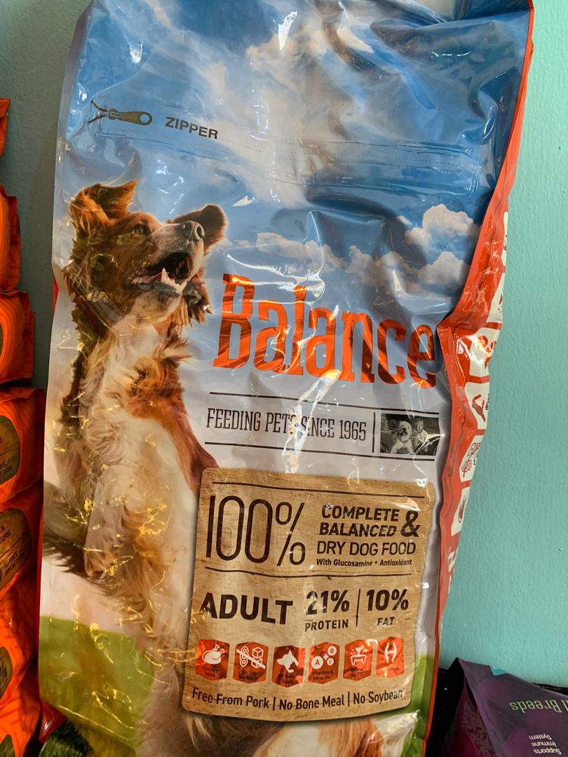 18 - COMPLETE BALANCE DRY DOG FOOD